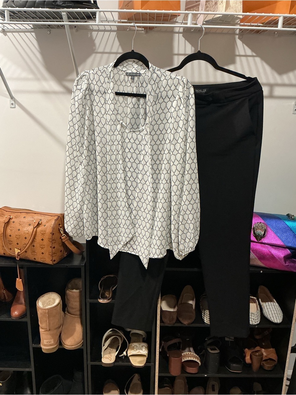 Adrianna Papell White & Black Geo Print Blouse